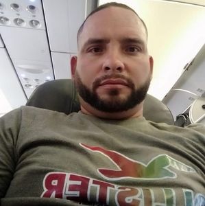 Meet your Posher, Julio rafael